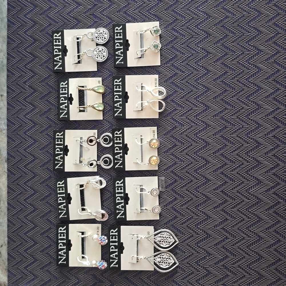 NAPIER BRAND WOMEN'S FASHION JEWELRY BUNDLE OF 10 PAIRS OF PIERCED EARRINGS